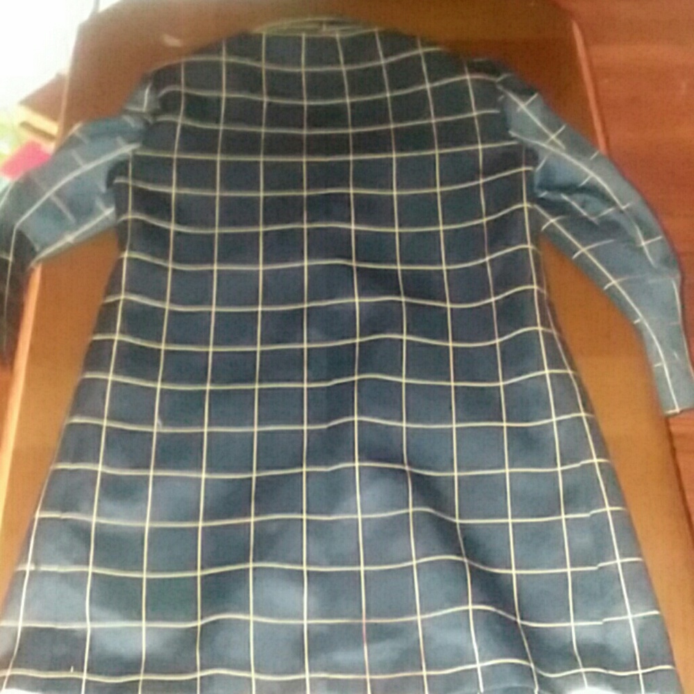 Suit - Picture 4 of 4